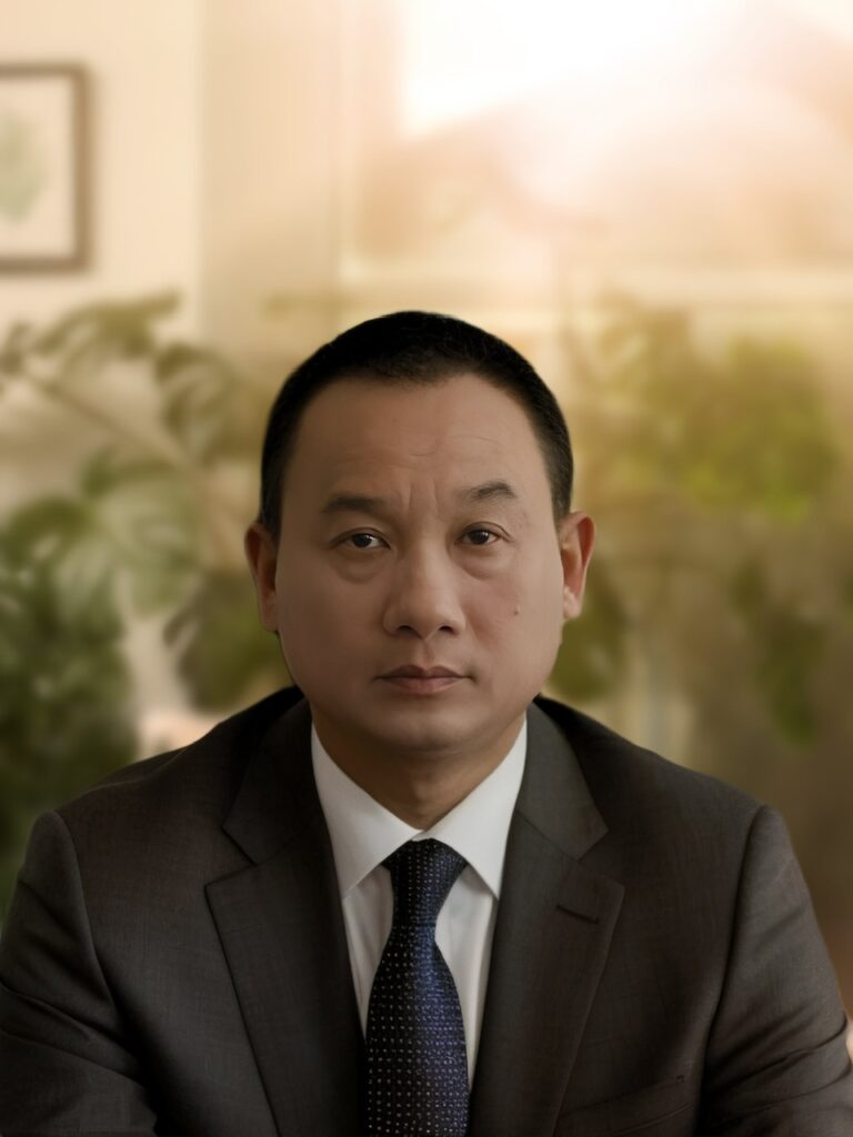 Tổng giám đốc KLC USA Holdings - Mr. Frank Van Le